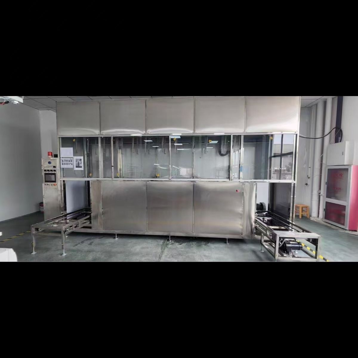 Multi-arm cleaning machine customization