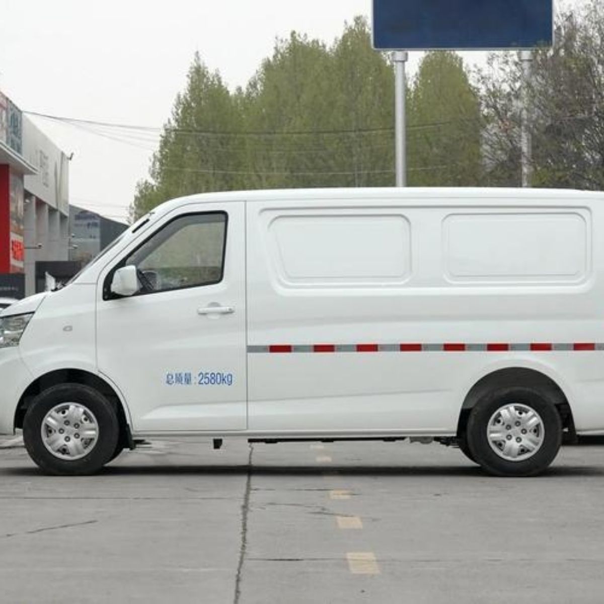Dongfeng new energy truck